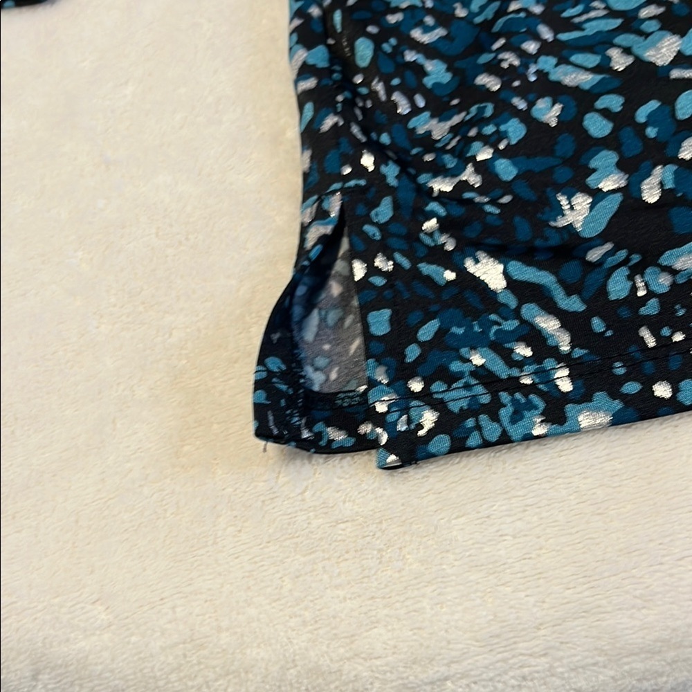 Jaclyn Smith Blue Black Abstract Print Sequin Trim Tunic Top Large - Picture 7 of 7